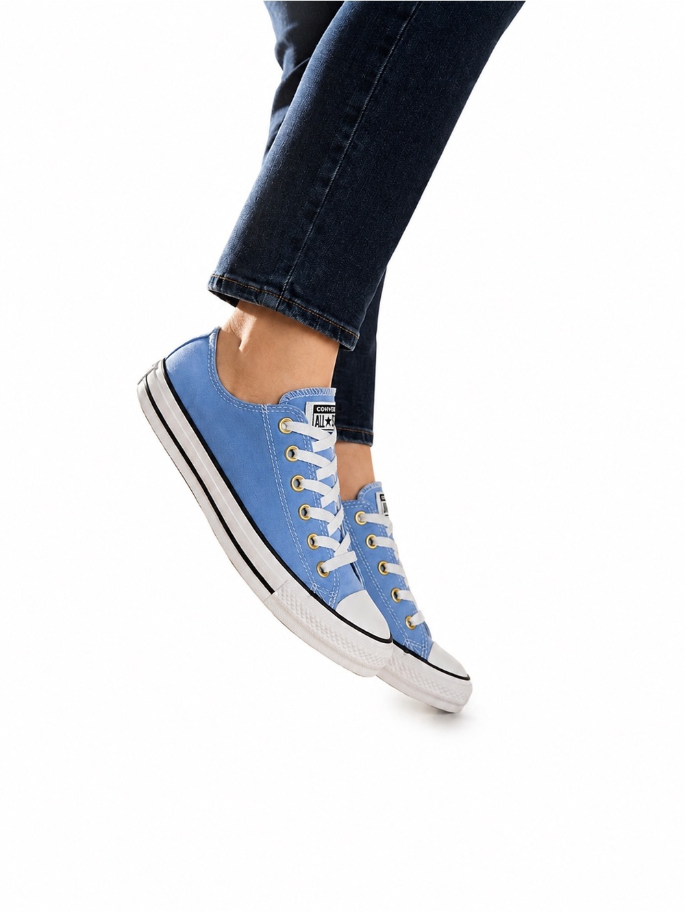 CONVERSE Chuck Taylor All Star Light Blue and White